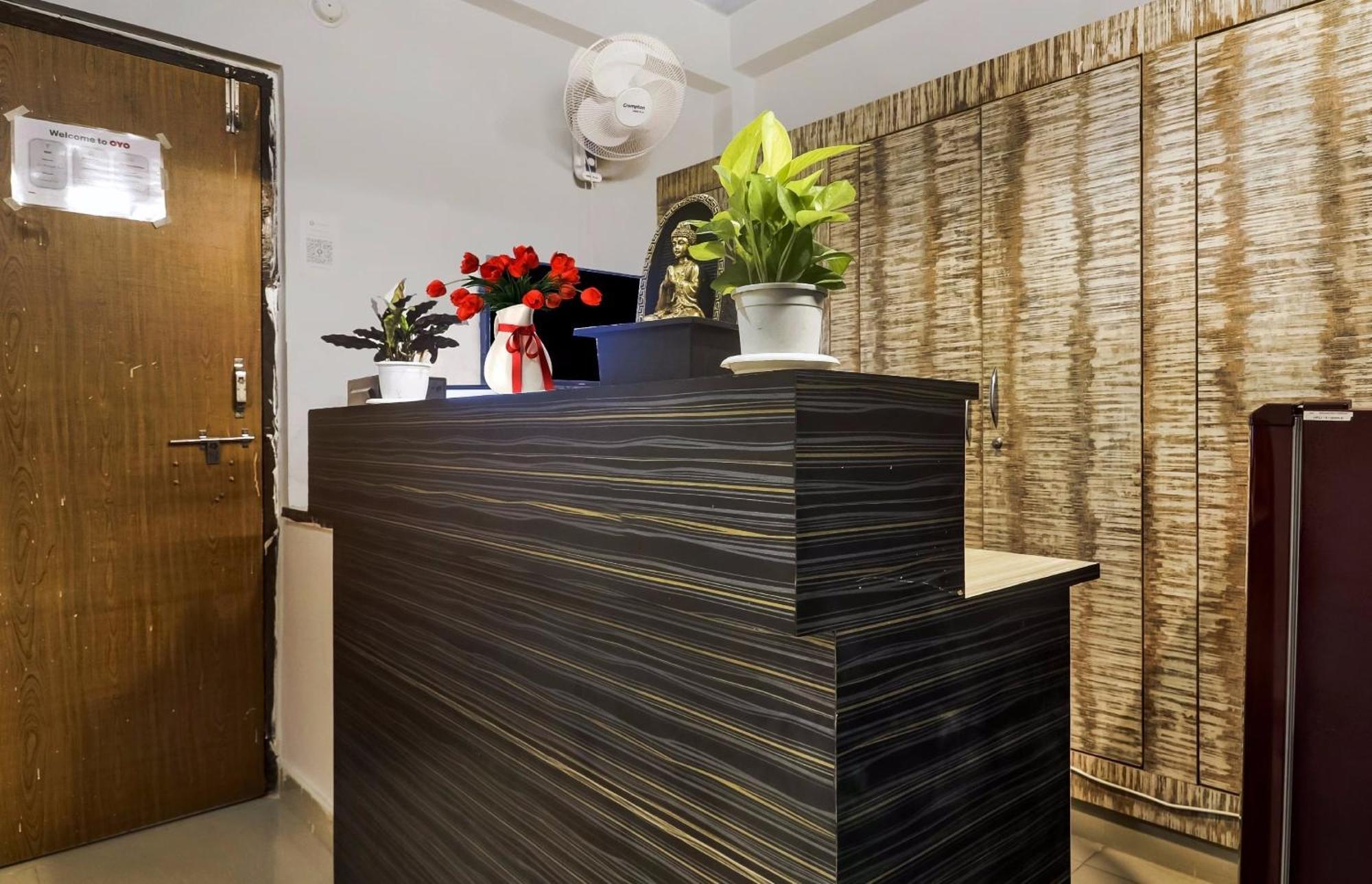 Готель Super Townhouse Rcc Blizz Kondapur  Екстер'єр фото