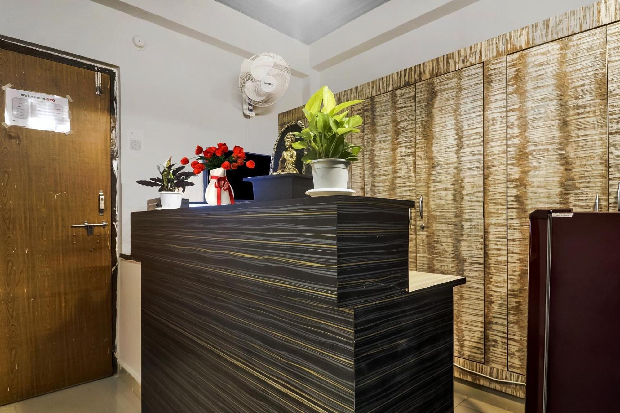 Готель Super Townhouse Rcc Blizz Kondapur  Екстер'єр фото