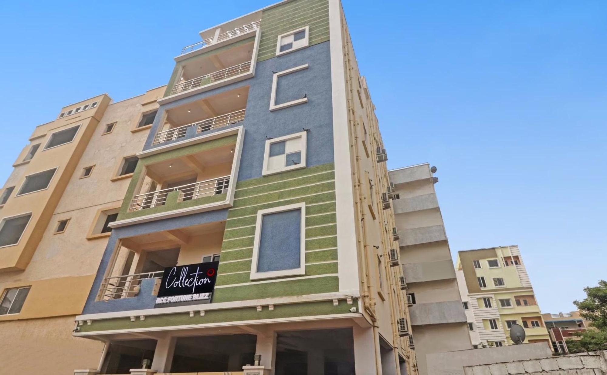 Готель Super Townhouse Rcc Blizz Kondapur  Екстер'єр фото